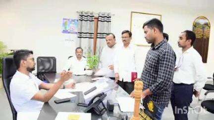 వనపర్తి: రోడ్డు విస్తరణ పనులు ప్రారంభించాలని అధికారులను ఆదేశించిన వనపర్తి కలెక్టర్ ఆదర్శ