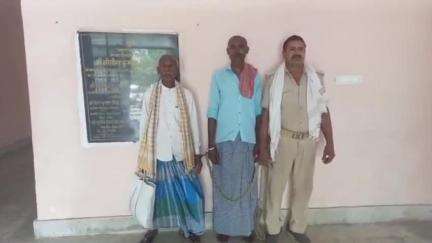 लखीसराय: प्रतापपुर गांव से उत्पाद पुलिस ने 2 शराब तस्करों को किया गिरफ्तार