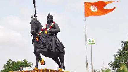 ગાંધીધામ: શહેરના રોટરી સર્કલ વિસ્તારમાં મહારાણા પ્રતાપની જન્મ જયંતી નિમિત્તે ભાજપ પરિવાર દ્વારા પુષ્પાંજલિ અર્પણ કરવામાં આવી