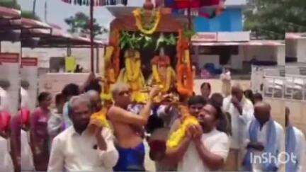 ఉదయగిరి: నర్రవాడ శ్రీ వెంగమాంబ పెరంటాలు అమ్మవారి దేవస్థానంలో ప్రత్యేక పూజలు :అమ్మవారి పళ్లకి సేవ