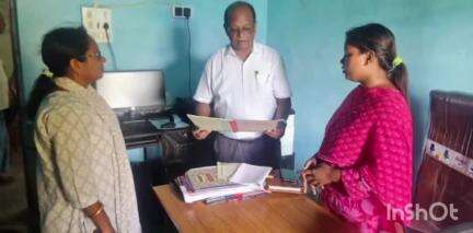 रानीश्वर: रानीश्वर बीडीओ ने पंचायत दिवस पर पथरा और आसनबनी पंचायत सचिवालय का औचक निरीक्षण किया