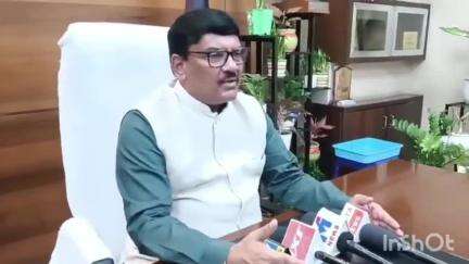 గుంటూరు: వర్షాకాలంలో రోడ్లపై పడ్డ ప్రతినీటి బొట్టు డ్రైనేజీలోకి వెళ్లేలా చర్యలు తీసుకుంటున్నాం: గుంటూరు నాగర కమిషనర్ శ్రీనివాసులు