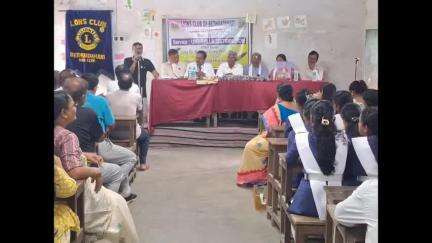 নাকাশিপাড়া: বেথুয়াডহরী লায়ন্স ও লিউ ক্লাব এর উদ্যোগে ছাতা বিতরণ ও প্রয়োজনীয় খাদ্য বিতরণ হয় তৈবিচারায়