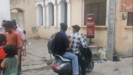 नौगावां सादात: नौगांवा तहसील क्षेत्र में सरवत वितरण कार्यक्रम का आयोजन, राहगीरों को रोककर पिलाया गया शरब