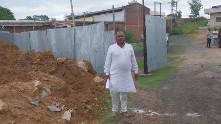 हज़ारीबाग: रियाडा की मनमानी: पुश्तैनी जमीन का हाईकोर्ट के आदेश के बावजूद बिना मुआवजे हस्तांतरण