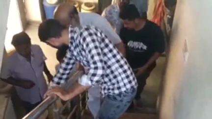 सरदारशहर: रेलवे स्टेशन के पास स्थित अन्नपूर्णा रसोई और रैन बसेरे का नगर परिषद सभापति राजकरण चौधरी ने किया औचक निरीक्षण