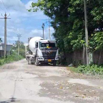 মাটিগাড়া: ভারী যান চলাচলের কারণে বেহাল জয়দেবভিটা এলাকার রাস্তা, গাড়ি আটকে বিক্ষোভ স্থানীয়দের #jansamasya