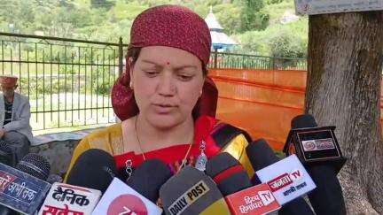 कुल्लू: शरची गांव के ग्रामीणों को आश्वासन देकर लौटे सीएम, मंच से नहीं की गई एक भी मांग की घोषणा: प्रधान रामेश्वरी ठाकुर