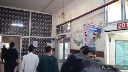 गलोड़: मेडिकल कॉलेज हमीरपुर के भवन के बालकनी एरिया को ग्रिल से किया जाएगा कवर, कुछ दिन पहले एक व्यक्ति कूद गया था