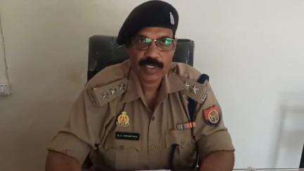 मड़ावरा: थाना मड़ावरा क्षेत्र के मोती मंदिर मेले से हुई चोरी के मामले में गिरफ्तार अभियुक्त के संबंध में सीओ ने दी जानकारी