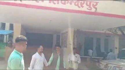 सिकंदरपुर: जाति प्रमाण पत्र बनवाने के लिए तहसील का चक्कर लगा रही महिला, नहीं बन रहा जाति प्रमाण पत्र
