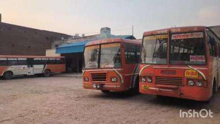 बिसौली: बिसौली नगर में पब्लिक एप की खबर का असर, यात्री को टक्कर मारने वाली रोडवेज बस के चालक और परिचालक से मांगा गया स्पष्टीकरण