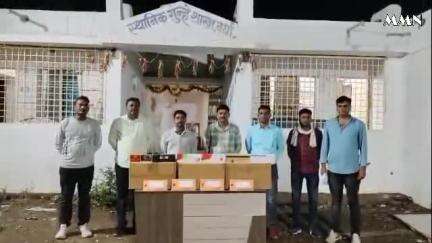 वर्धा: प्रतिबंधीत सिगारेटची अवैधरित्या विक्री करणा-या व्यावसायिकावर स्थानिक गुन्हे शाखेची धडक कार्यवाही "