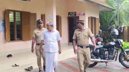 ചാവക്കാട്: ഒമ്പതുകാരിയെ മദ്രസയിൽ വച്ച് പീഡിപ്പിച്ച മുല്ലശേരി ബ്ലോക്ക് പഞ്ചായത്ത് മെമ്പർക്ക് 37 വർഷം തടവ് ശിക്ഷ
