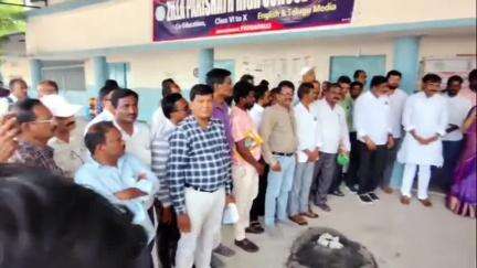 పెద్దపల్లి: పట్టణంలో ఉపాధ్యాయ శిక్షణా తరగతులను సందర్శించిన టీచర్స్ ఎమ్మెల్సీ అంజిరెడ్డి