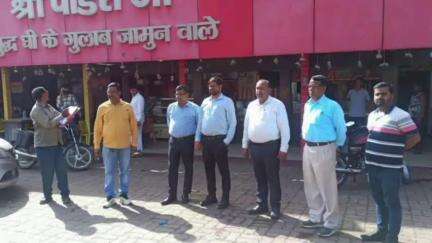 टाटीझरिया: टाटीझरिया में एनएच-522 फोरलेन निर्माण के लिए अधिकारियों ने किया स्थलीय निरीक्षण