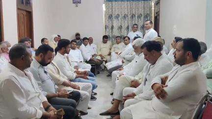 मुज़फ्फरनगर: किसान नेता पूरण सिंह के जाट समाज पर बयान से भड़की जाट महासभा, कहा- चेक कराएं DNA, एक जूता मारने वाले को देंगे ₹1 लाख