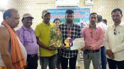 ବାରିପଦା ମ୍ୟୁନିସିପାଲଟି: ବାରିପଦା ରକ୍ତଭଣ୍ଡାର ପରିସରରେ ରକ୍ତଦାନ ଶିବିର ଅନୁଷ୍ଠିତ, ବାରିପଦା ରକ୍ତଭଣ୍ଡାର ଅଧିକାରୀଙ୍କ ଯୋଗଦାନ