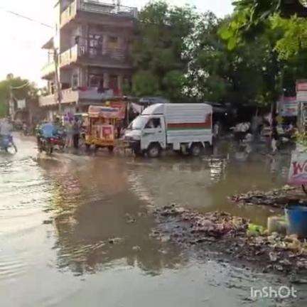 ऊंचाहार: बाबूगंज बाजार में जलनिकासी की व्यवस्था न होने से व्यापारी और राहगीर परेशान, ग्राम प्रधान ने सांसद को लिखा पत्र