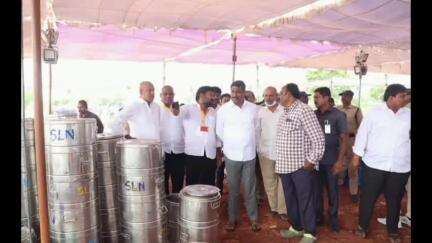 కడపలో మహానాడులో భోజన వసతి ఏర్పాట్లను పరిశీలించిన మంత్రి బీసీ జనార్దన్ రెడ్డి