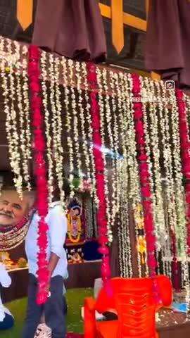 फुल बंगला 🌻🌸
#नीमकरौरीधामइंदौर
#neemkarolimaharajji #neemkarolibabaashramtaos #neemkarolibaba❤️ #neemkarolibabaquotes #today