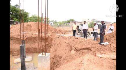 చెన్నూరు: చెన్నూరు లో నిర్మిస్తున్న వాటర్ ట్యాంక్ నిర్మాణ పనులను పరిశీలించి పనులు త్వరితగతిన పూర్తి చేయాలన్న కలెక్టర్
