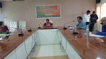 భీమవరం: కలెక్టర్ నాగరాణి అధ్యక్షతన మ్యాన్యువల్ స్కావెంజర్ నిషేధ, పునరావాస చట్టంకు సంబంధించిన విజిలెన్స్&మానిటరింగ్ కమిటీ సమావేశం