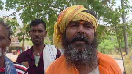 दतिया नगर: चरबरा के वृद्ध की कुटीर 2 बार निरस्त, सचिव पर रिश्वत मांगने का आरोप, कलेक्टर से शिकायत
