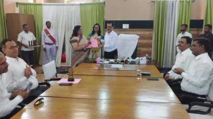 दरभंगा: दरभंगा न्यायालय में राष्ट्रीय लोक अदालत में बेहतर काम करने वाले न्यायिक अधिकारी सम्मानित
