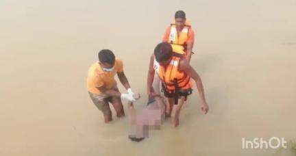सूरजपुर: मोहरा एनीकट में डूबे दोनों किशोरों के शव बरामद, परिजनों का रो-रोकर बुरा हाल, दूसरा शव ढूंढने में मशक्कत