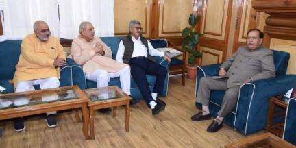 भटियात: हरियाणा विधानसभा के सरकारी आश्वासन समिति के सभापति भरत भूषण बत्तरा ने विधानसभा अध्यक्ष से की मुलाकात