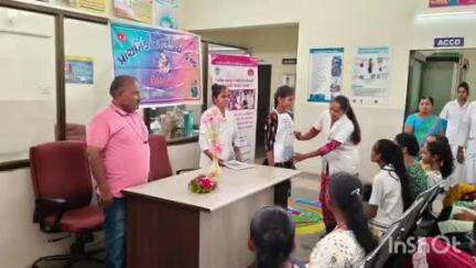 ચીખલી: જિલ્લા આરોગ્ય વિભાગ દ્વારા રાનકુવા ખાતે માનસિક સ્ત્રાવ હાઈગી ડે નિમિત્તે કિશોરીઓને માસિક સ્ત્રાવ સ્વચ્છતા અંગે માર્ગદર્શ