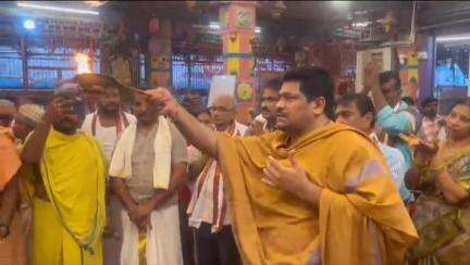 భీమవరం: ఘనంగా ప్రారంభమైన ప్రసిద్ధ గ్రామ దేవత శ్రీ మావుళ్ళమ్మ జేష్ఠమాస జాతర మహోత్సవాలు