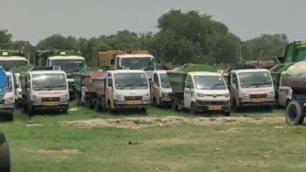 महाकुंभ के बाद परेड मैदान में खड़े-खड़े सड़ रहे करोड़ों के वाहन, यूपी सरकार उठाएगी बड़ा कदम #Jansamasya