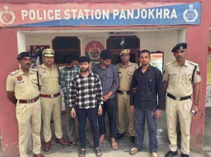 अम्बाला: पैट्रोल पंप से लाखों रुपयों के गबन व तेल चोरी के मामले में पुलिस ने मैनेजर सहित चार आरोपियों को किया काबू