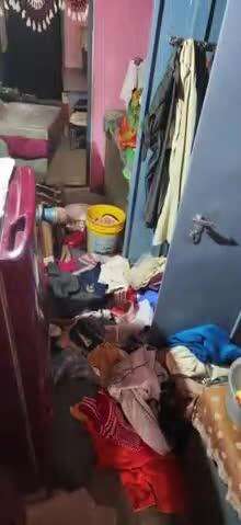 करछना: देवरीया गांव में दरवाजे की कुंडी तोड़कर चोरों ने नगदी सहित लाखों का जेवरात किया चोरी