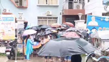 মোহনপুর: বিজ্ঞান বিভাগের পরীক্ষার্থীদের কথা শুনলেও কলাবিভাগের পরীক্ষার্থীদের কথা শুনছেন না TRBT-র চেয়ারম্যান, বলেন পরীক্ষার্থী