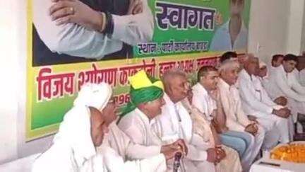 चरखी दादरी: बाढडा में जेजेपी की हल्का स्तरीय कार्यकर्ता बैठक का हुआ आयोजन, जिला प्रभारी ऋषिपाल उमरवास सहित अन्य कार्यकर्ता रहे मौजूद