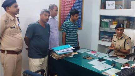मोहनपुर: वरीय पुलिस अधीक्षक ने मोहनपुर थाने का किया औचक निरीक्षण, विधि व्यवस्था का जायजा लिया