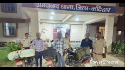 अमदाबाद: पुलिस ने 113.865 लीटर अवैध शराब के साथ 3 आरोपियों को किया गिरफ्तार, 3 बाइक ज़ब्त