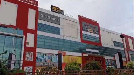 భీమవరం: భీమవరంలోని ప్రతి సినిమా థియేటర్ ను తనిఖీ చేసిన రెవెన్యూ అధికారులు