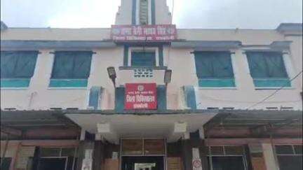 बछरावां थाना क्षेत्र में हुई दुर्घटना में गंभीर घायल व्यक्ति को जिला अस्पताल में भर्ती कराया गया