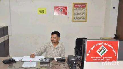 જૂનાગઢ: EVM વેર હાઉસ માંથી વિસાવદર પેટાચૂંટણી ને લઈ 294 મતદાન મથક માટે 382 EVM અને 411 VVPAT મશીન ફાળવાયા
