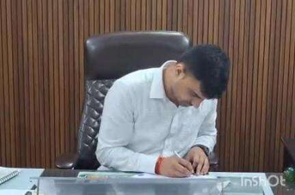 हरिद्वार: तहसीलदार सचिन कुमार ने लोगों से तेज आंधी से बचने की अपील की, जर्जर पेड़ों को चिन्हित करने के लिए दिए निर्देश
