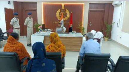 दरभंगा: लहेरियासराय पुलिस कार्यालय में वरीय पुलिस अधीक्षक ने की जनसुनवाई, सुनी शिकायतें