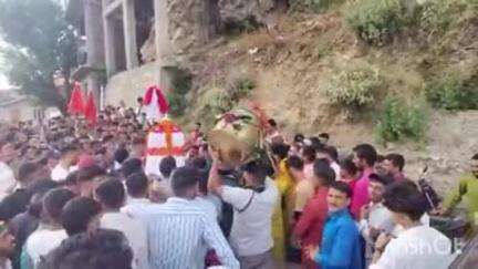 चकराता: बागी गांव में दो दिन के प्रवास पर पहुंची बाशिक महासू देवता की पालकी