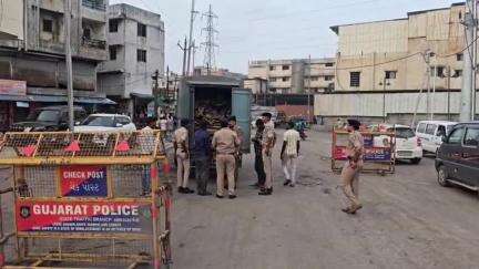પલસાણા: કડોદરા પોલીસનો સપાટો : વાહન ચેકિંગ સહીત અસામાજિક તત્વોને સ્પષ્ટ મેસેજ કાયદામાં રહેશો તો ફાયદામાં રહેશો