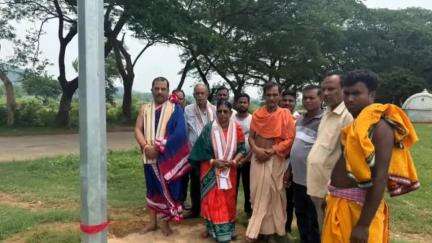 ନୟାଗଡ: ଗୋପିନାଥପୁର ଗ୍ରାମ ରେ ନୂତନ ଆଲୋକୀକରଣ ବ୍ୟବସ୍ଥାର ଶୁଭ ଉଦଘାଟନ , ଯୋଗଦେଲେ ବିଧାୟକ