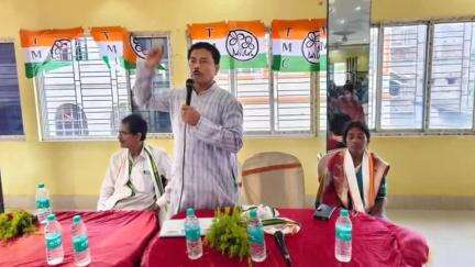 কেতুগ্রাম ১: বিধানসভা নির্বাচনকে সামনে রেখে কেতুগ্রামের কান্দরা অঞ্চলে কর্মী বৈঠক করা হল, উপস্থিত বিধায়ক শেখ শাহনওয়াজ