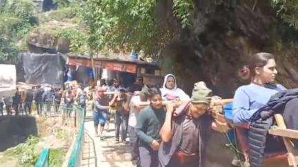 जोशियाड़ा: आज 28 हजार से अधिक श्रद्धालुओं ने गंगोत्री और यमुनोत्री धाम के दर्शन किए